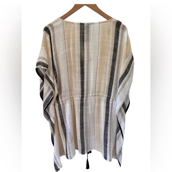 Vince Camuto Cover Up - Striped Tassel - Picture 2 of 10
